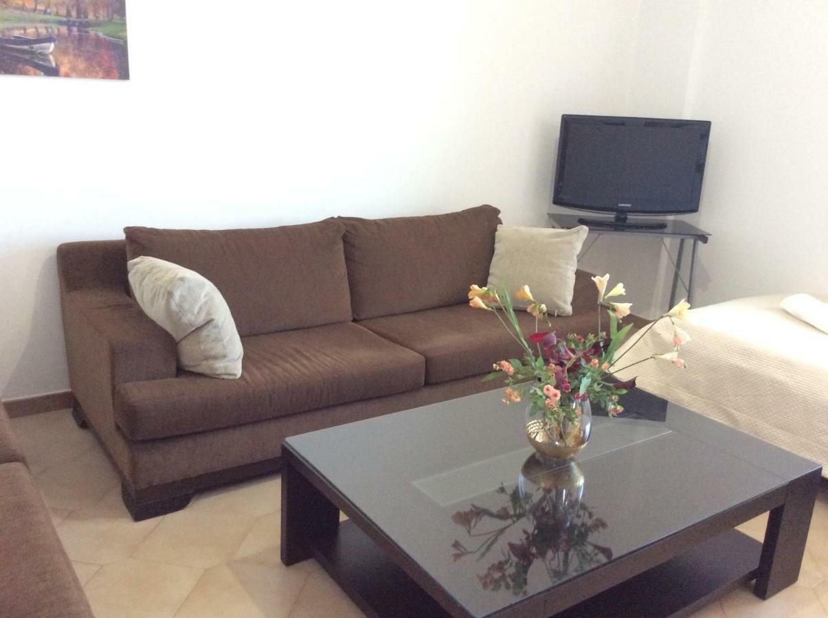 Comfort Apartment In Preveza Luaran gambar